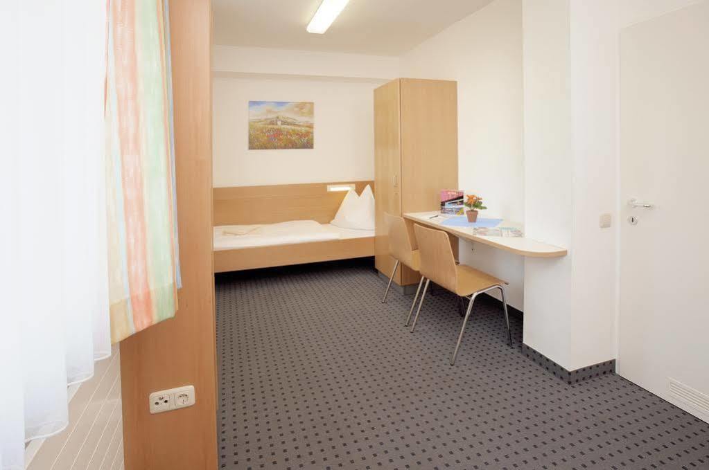 Jugendgaestehaus Linz Kültér fotó